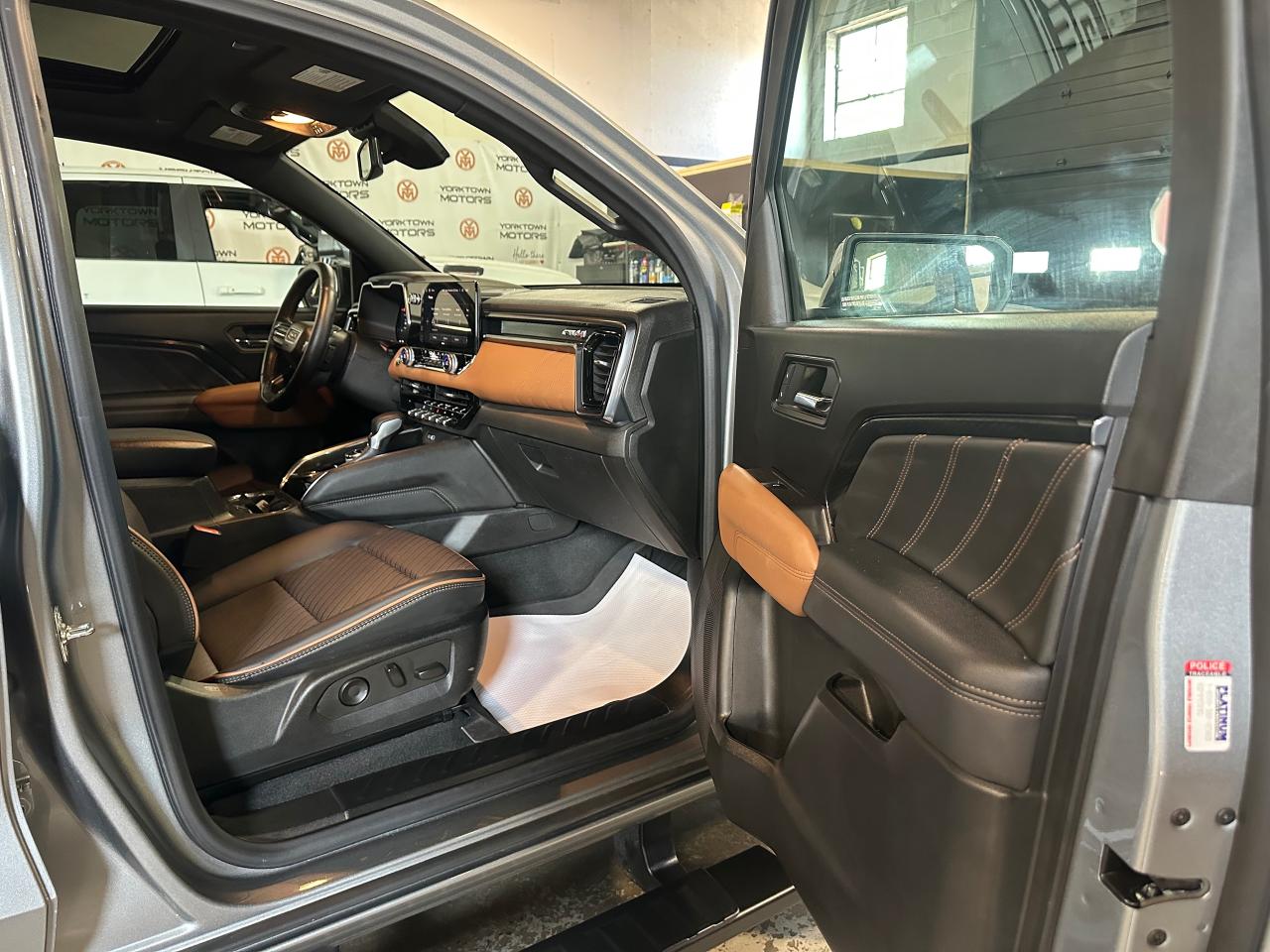 2024 GMC Canyon AT4 | 4CYL | AUTOMATIC - Photo #9