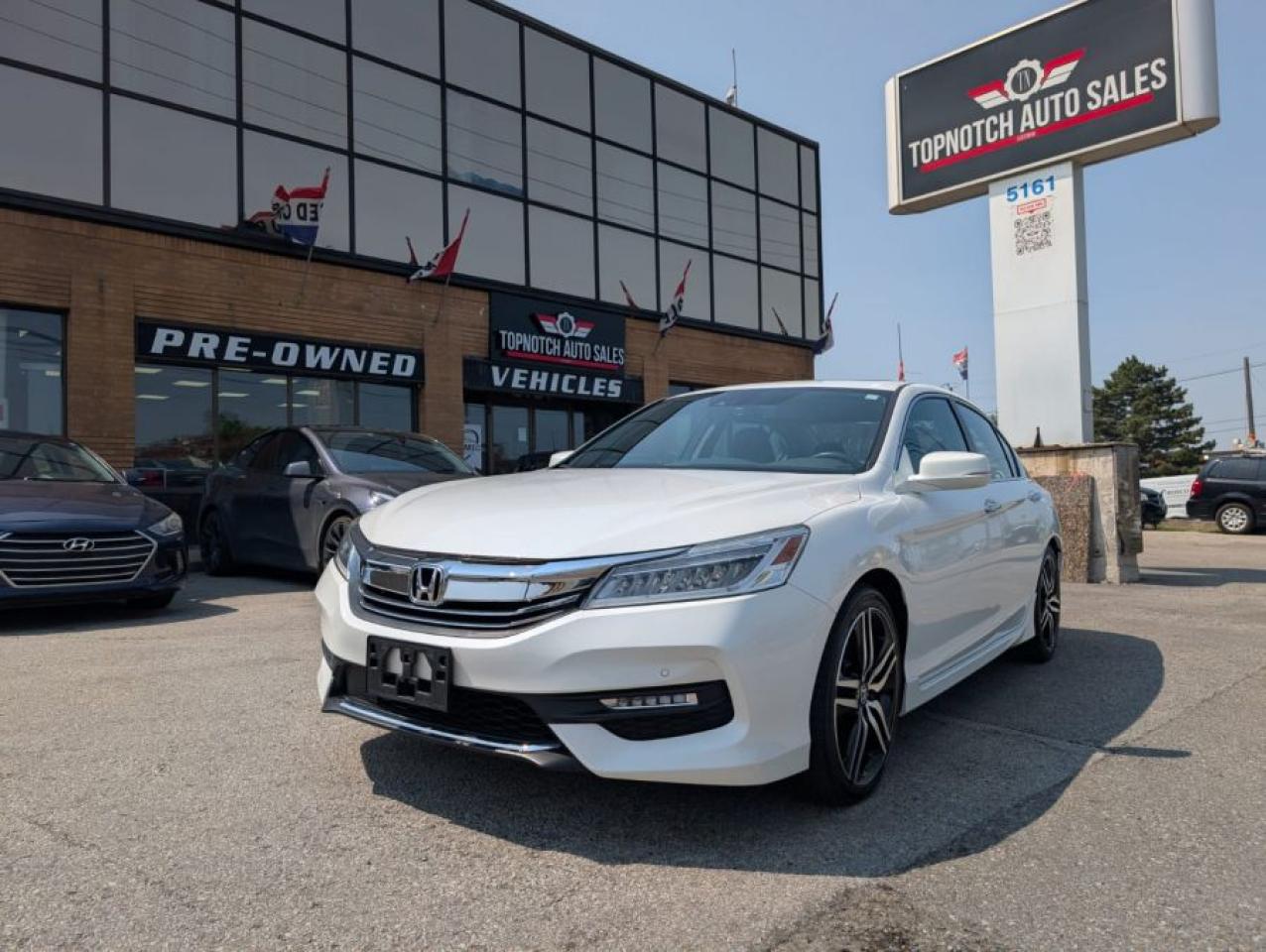 Used 2017 Honda Accord Touring for sale in North York, ON