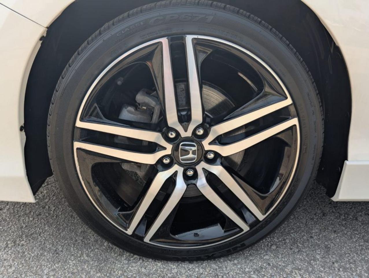 2017 Honda Accord Touring - Photo #10