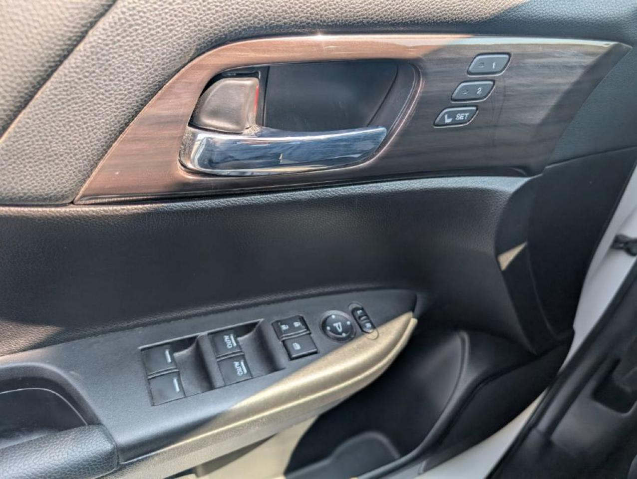 2017 Honda Accord Touring - Photo #12