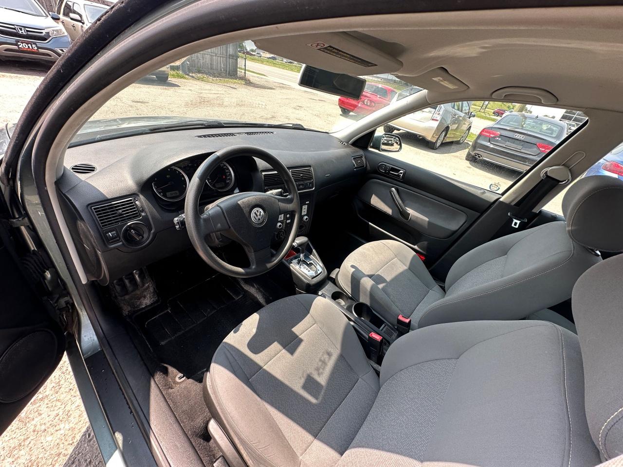 2010 Volkswagen City Golf CITY GOLF, VERY CLEAN, CERTIFED - Photo #16