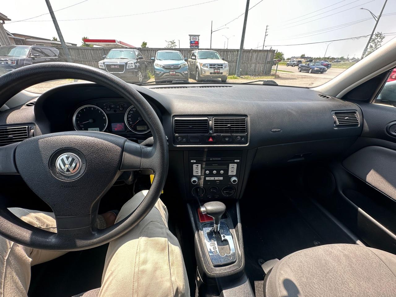 2010 Volkswagen City Golf CITY GOLF, VERY CLEAN, CERTIFED - Photo #10