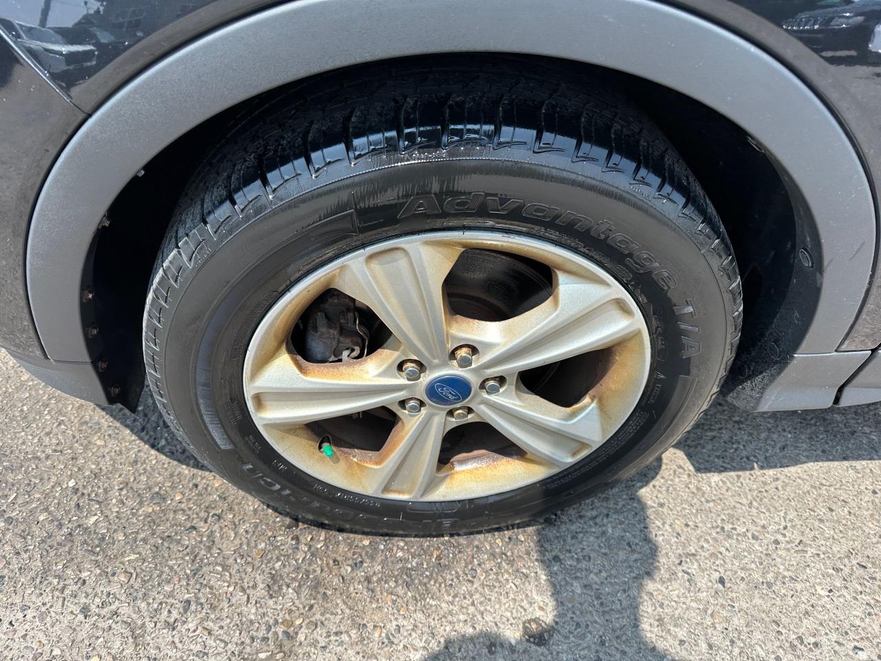 2013 Ford Escape AS IS, SE, RUNS DRIVES, NEEDS WORK - Photo #12