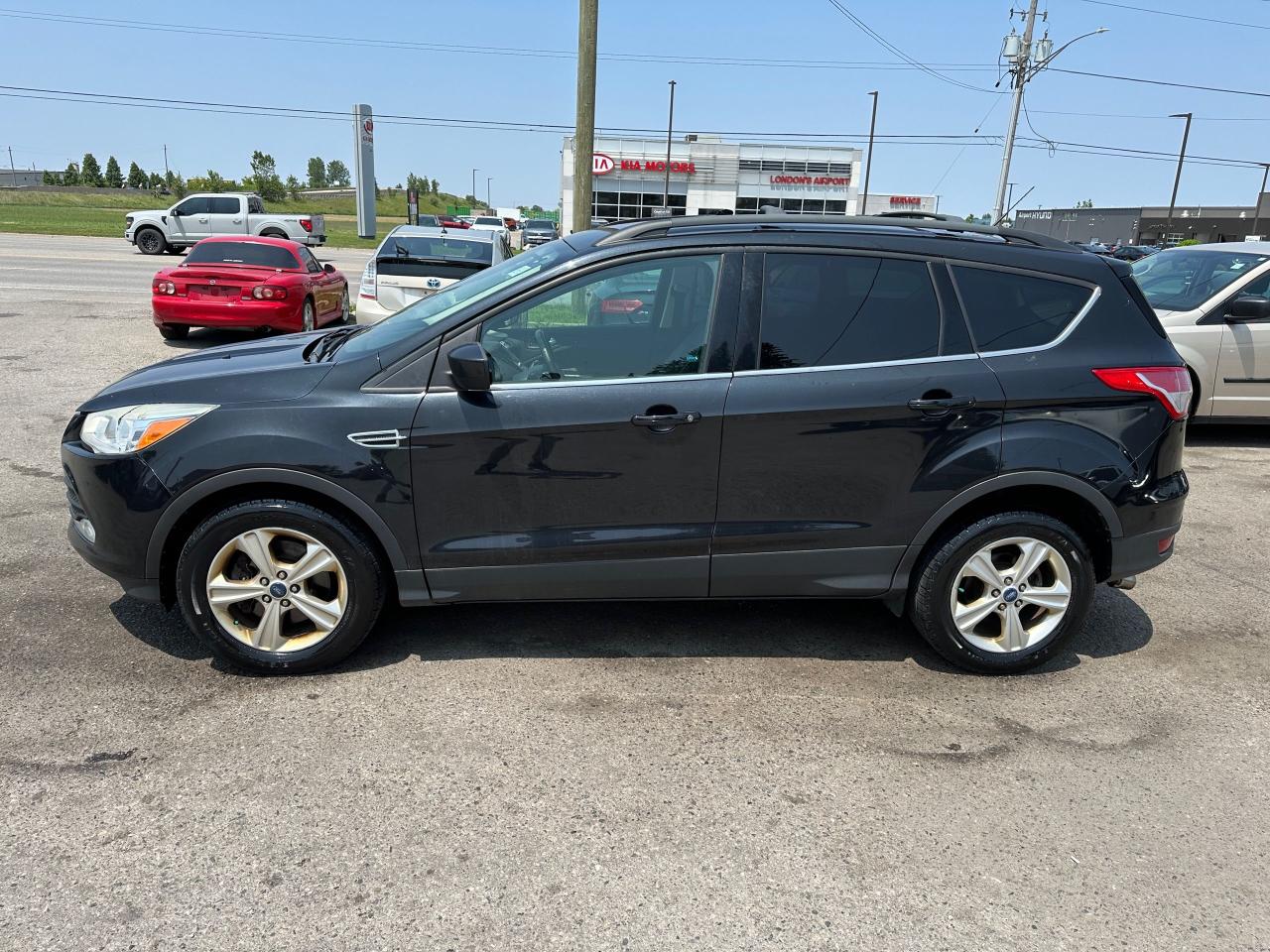 2013 Ford Escape AS IS, SE, RUNS DRIVES, NEEDS WORK - Photo #2