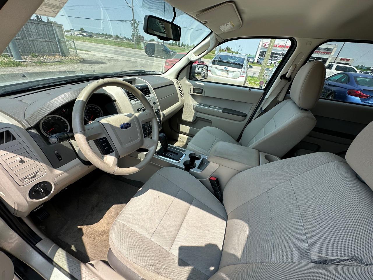 2010 Ford Escape XLT, AUTO, 4 CYL, ONLY 78,000KMS, CERTIFIED - Photo #15