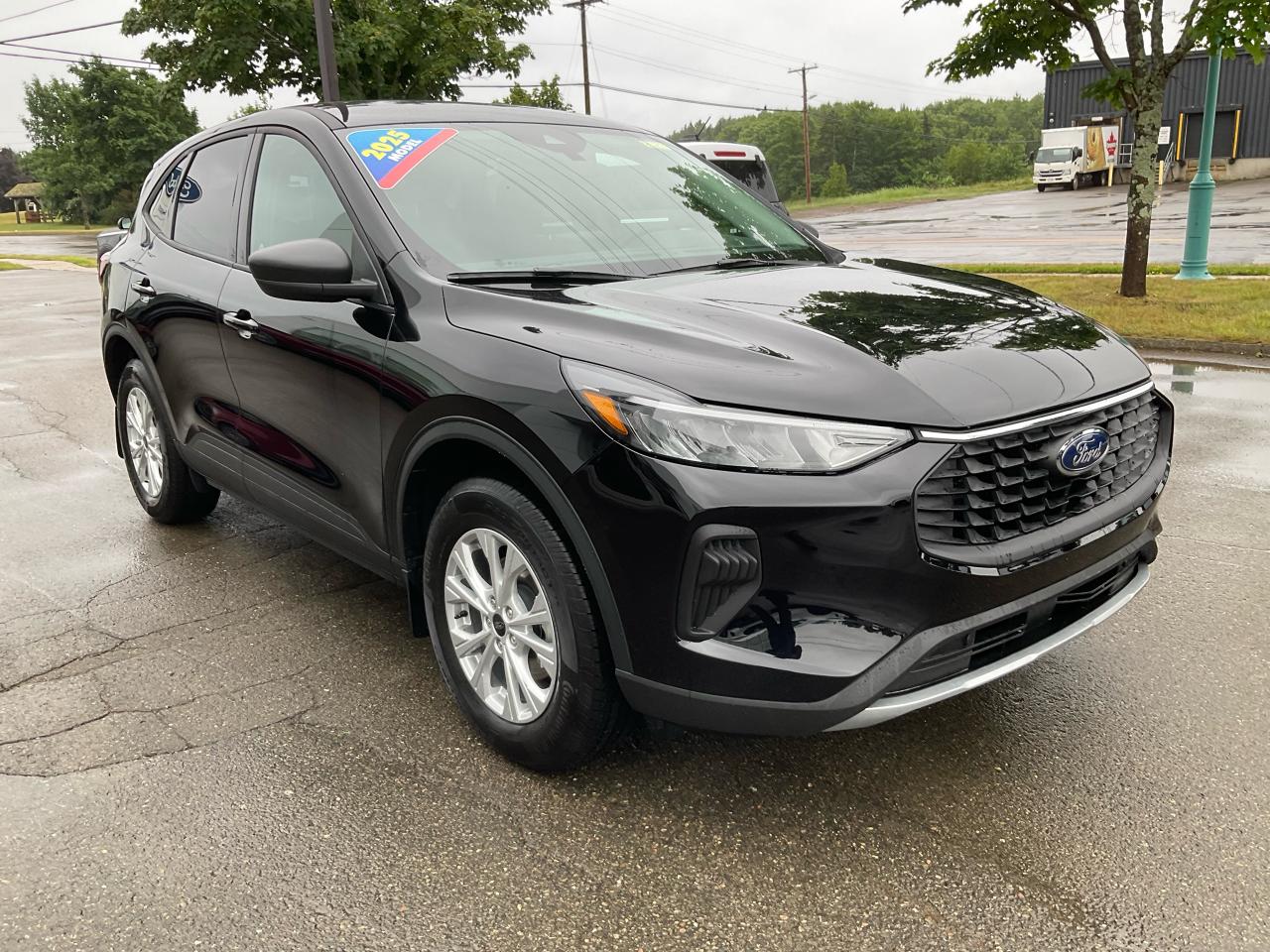 2025 Ford Escape Active Photo2