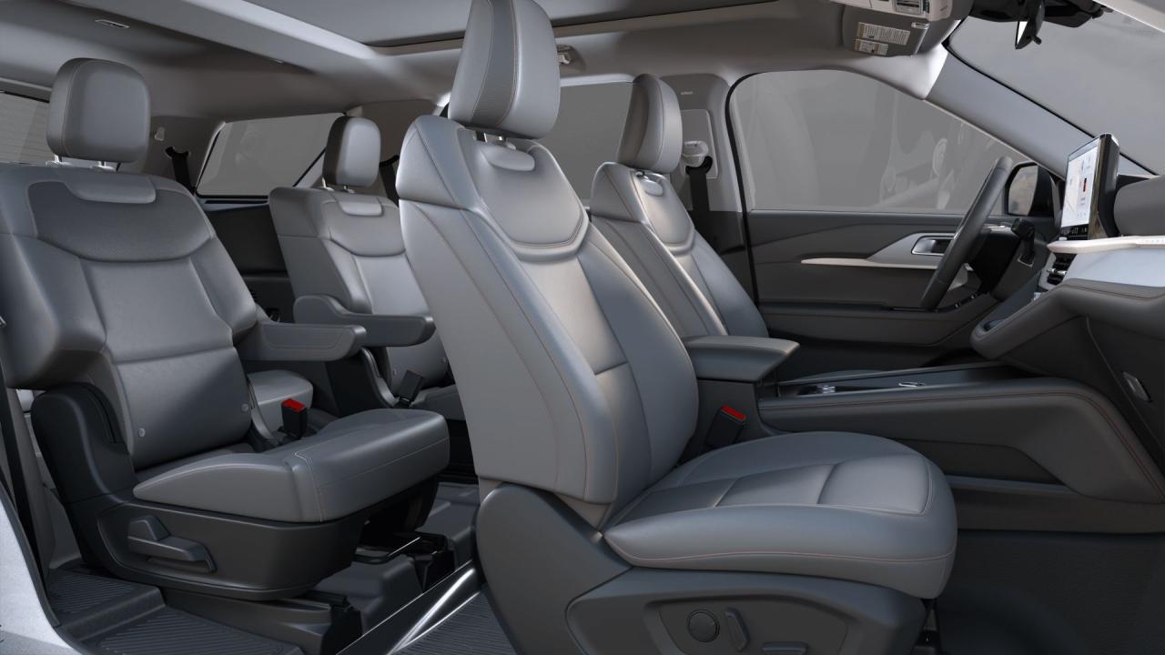 2025 Ford Explorer ACTIVE Photo5