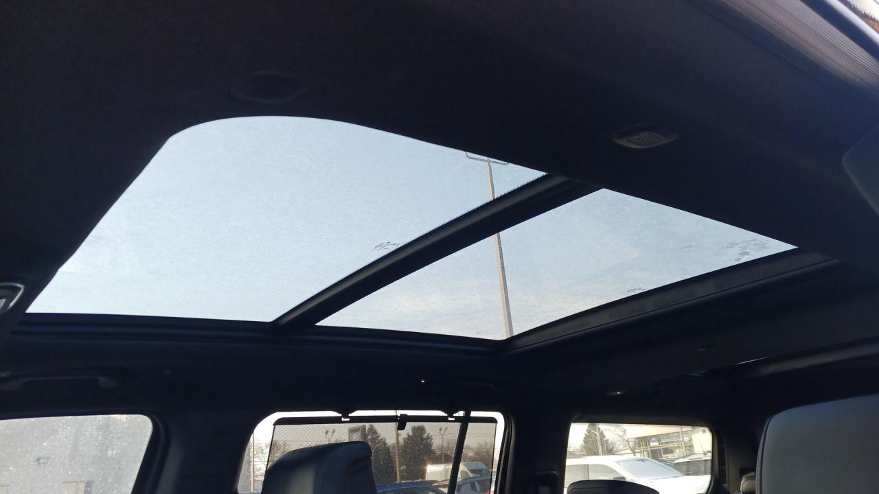 2025 Jeep Wagoneer Series III 4x4 Photo