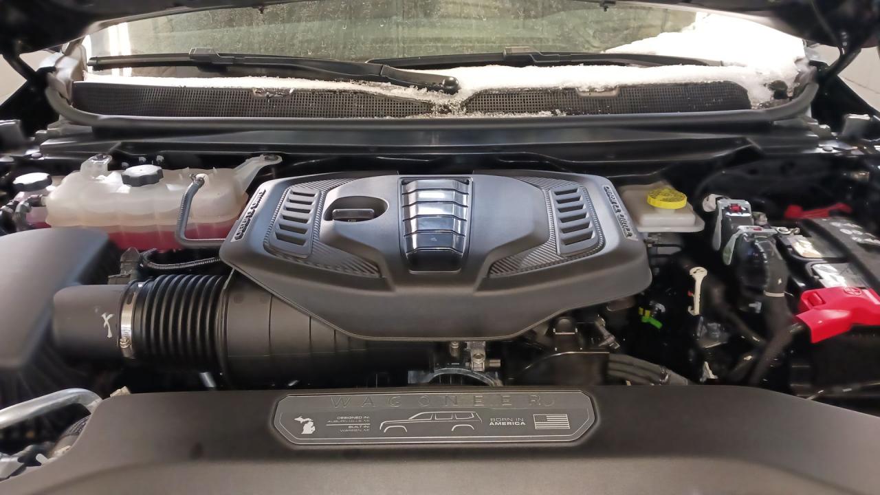 2025 Jeep Wagoneer Series III 4x4 Photo