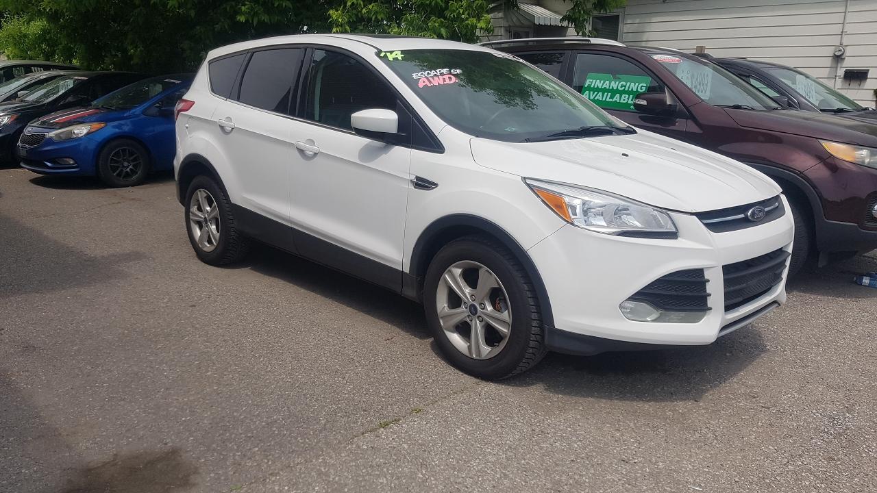 2014 Ford Escape SE - Photo #3