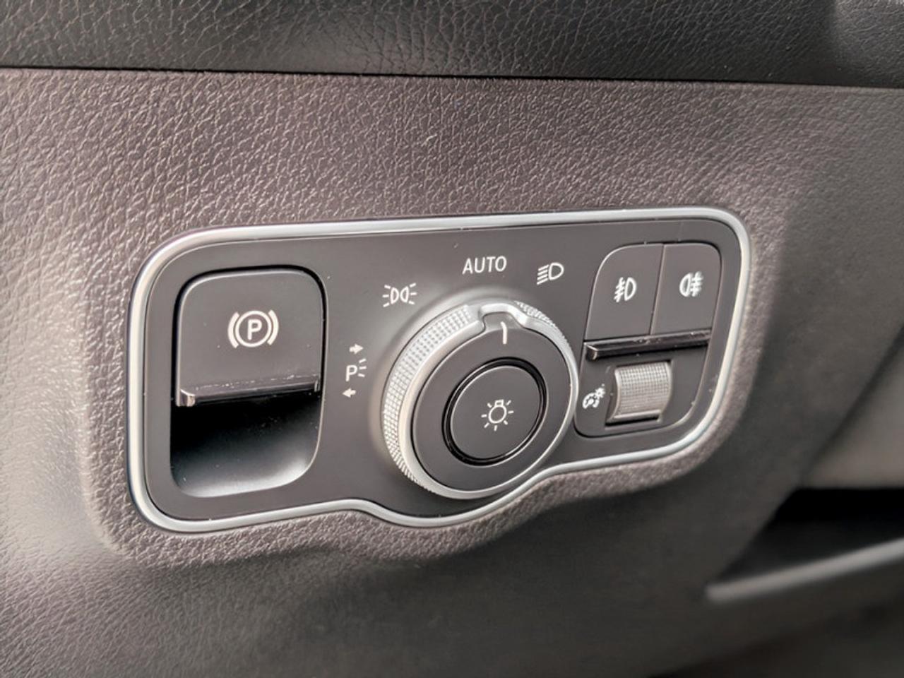 2024 Mercedes-Benz G-Class 250 4MATIC®  **MILD HYBRID - BARGAIN** Photo