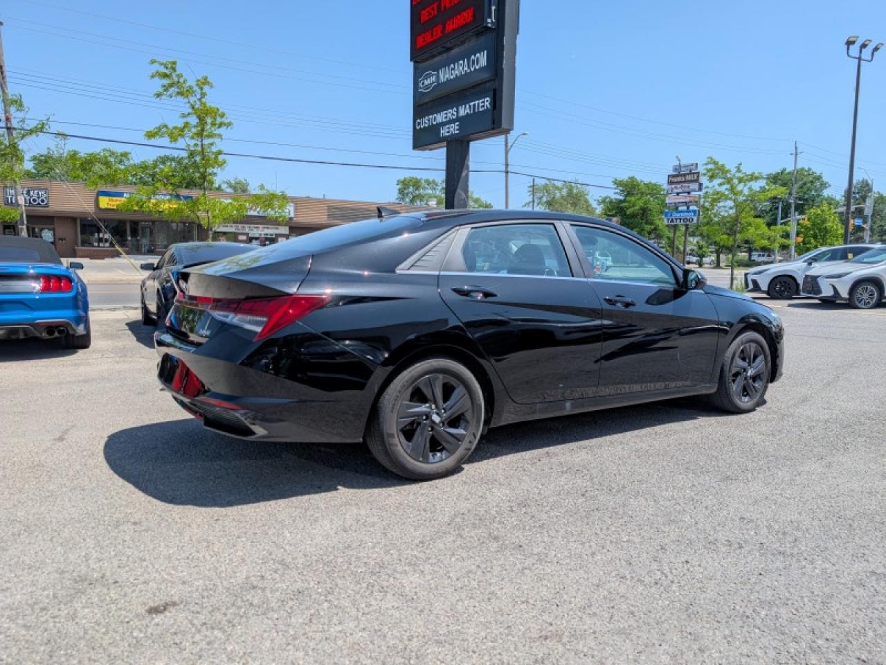 2022 Hyundai Elantra Hybrid Ultimate DCT  **SUNROOF - HTD SW** Photo4