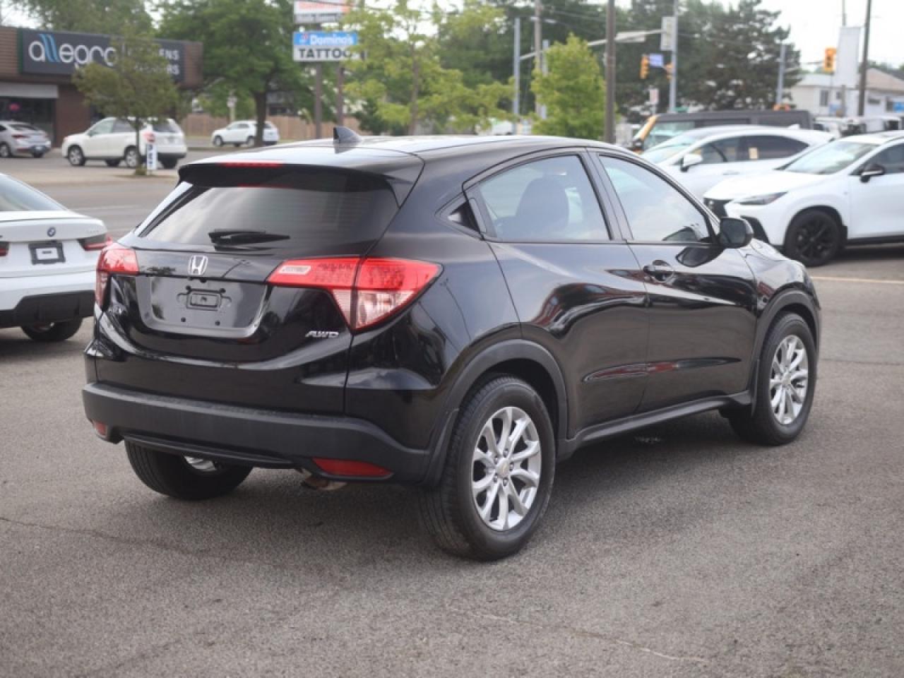 2016 Honda HR-V LX  **LOW KMS - AWD** Photo3