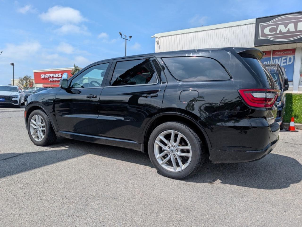 2022 Dodge Durango R/T  **5.7L HEMI - 7 PASSENGER** Photo2