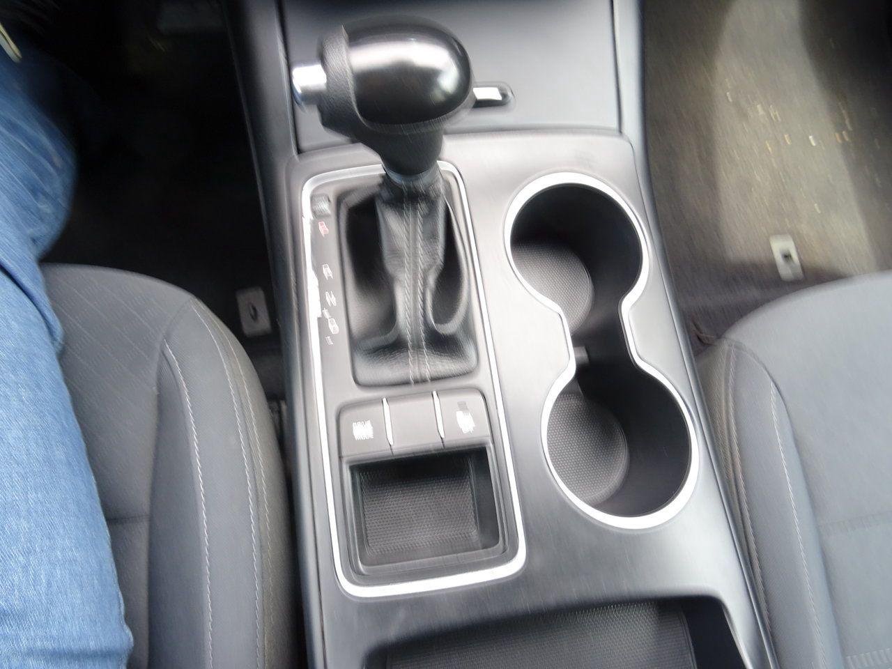 2016 Kia Sorento 2.4L LX - Photo #17