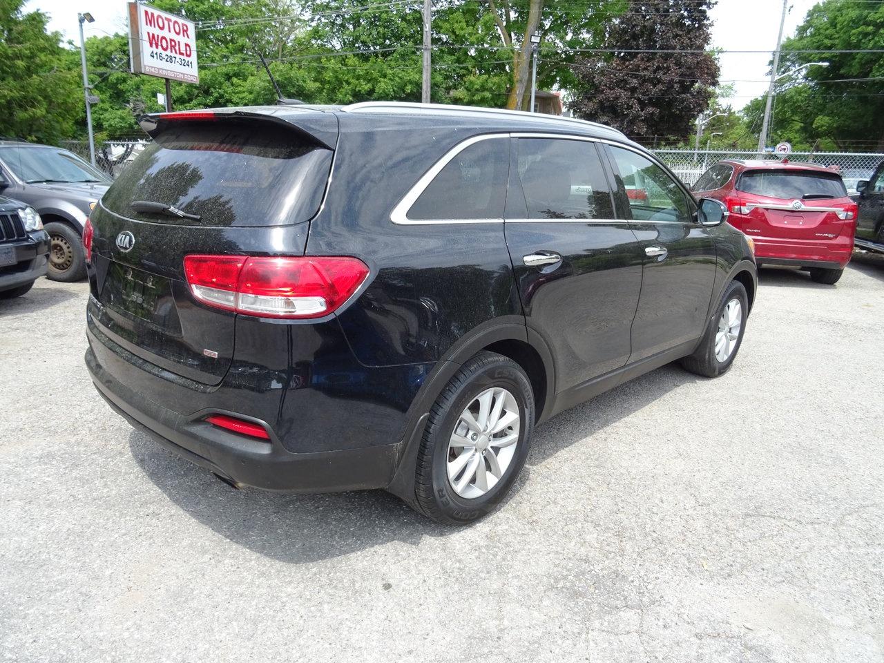 2016 Kia Sorento 2.4L LX - Photo #6