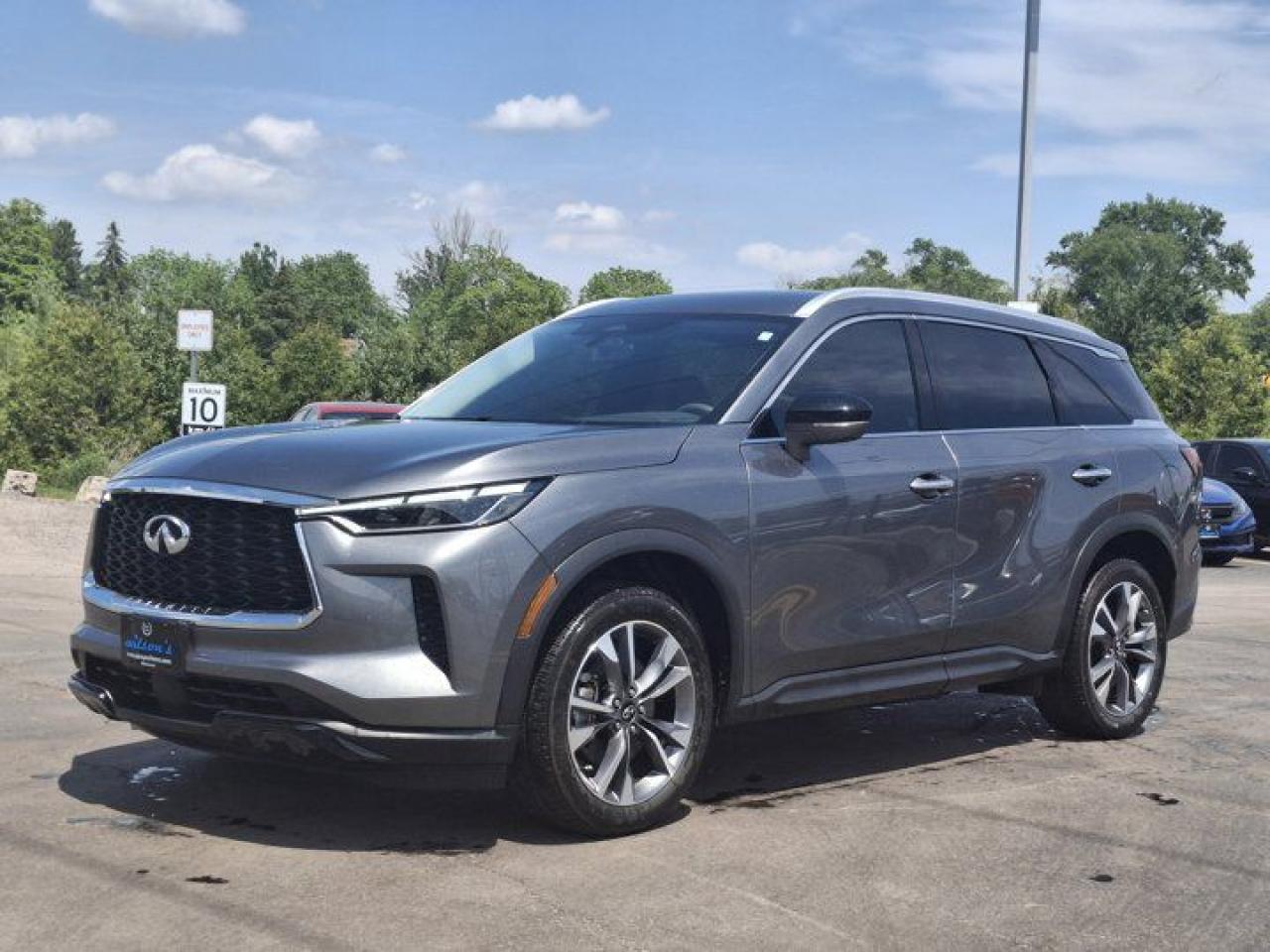 Used 2023 Infiniti QX60 LUXE  AWD, Leather, Nav, Panoramic Sunroof, 360 Camera, CarPlay + Android, Heated Seats & more!! for sale in Guelph, ON