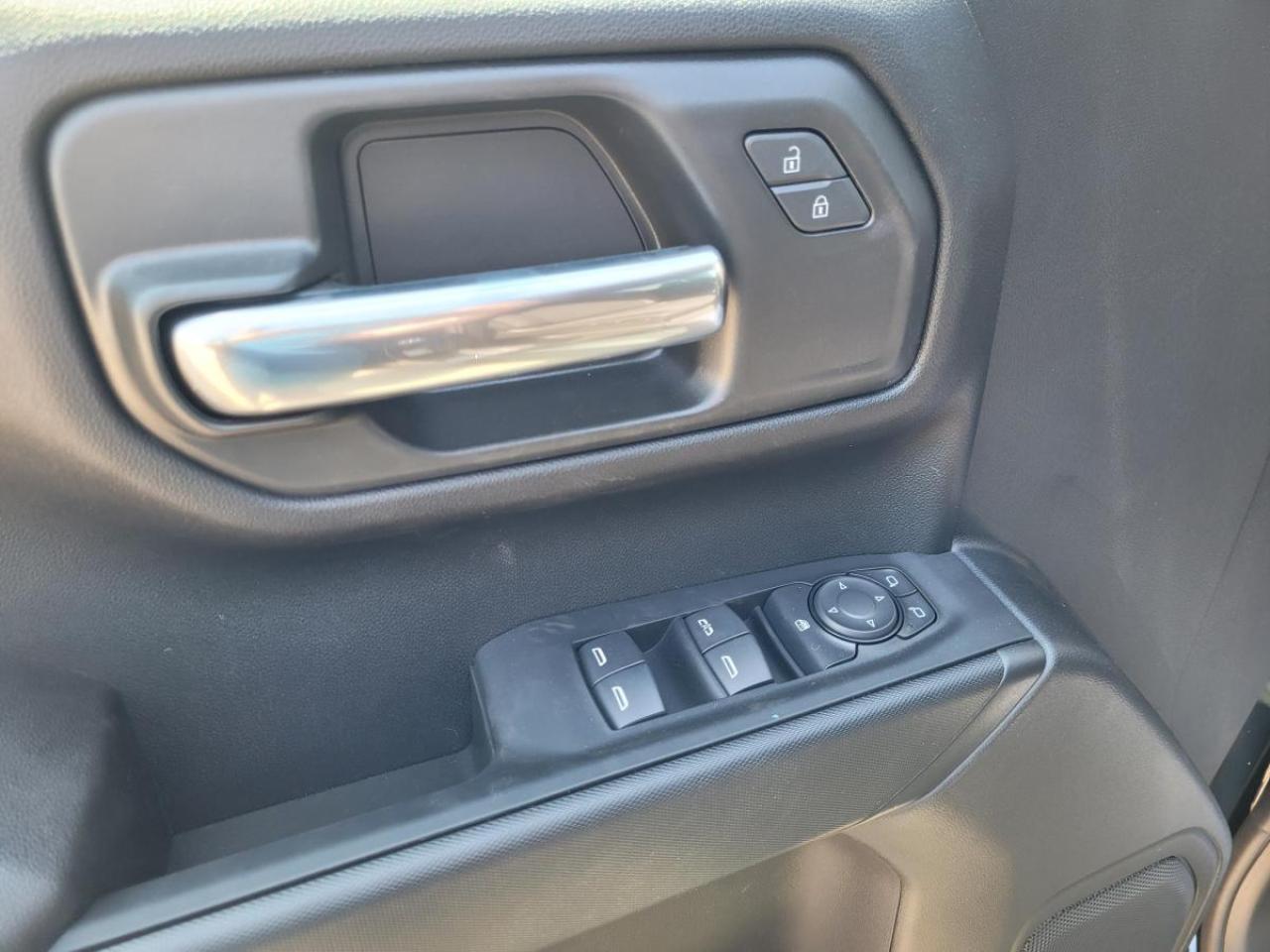 12647544
