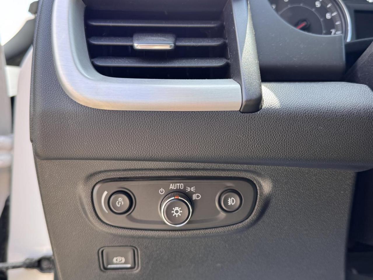 12647553