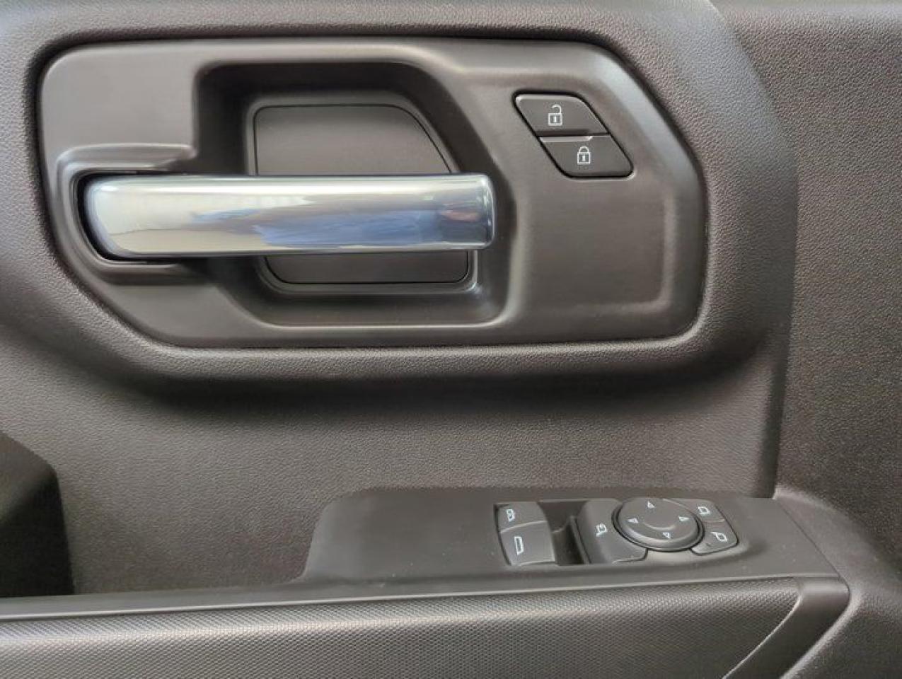 12647607
