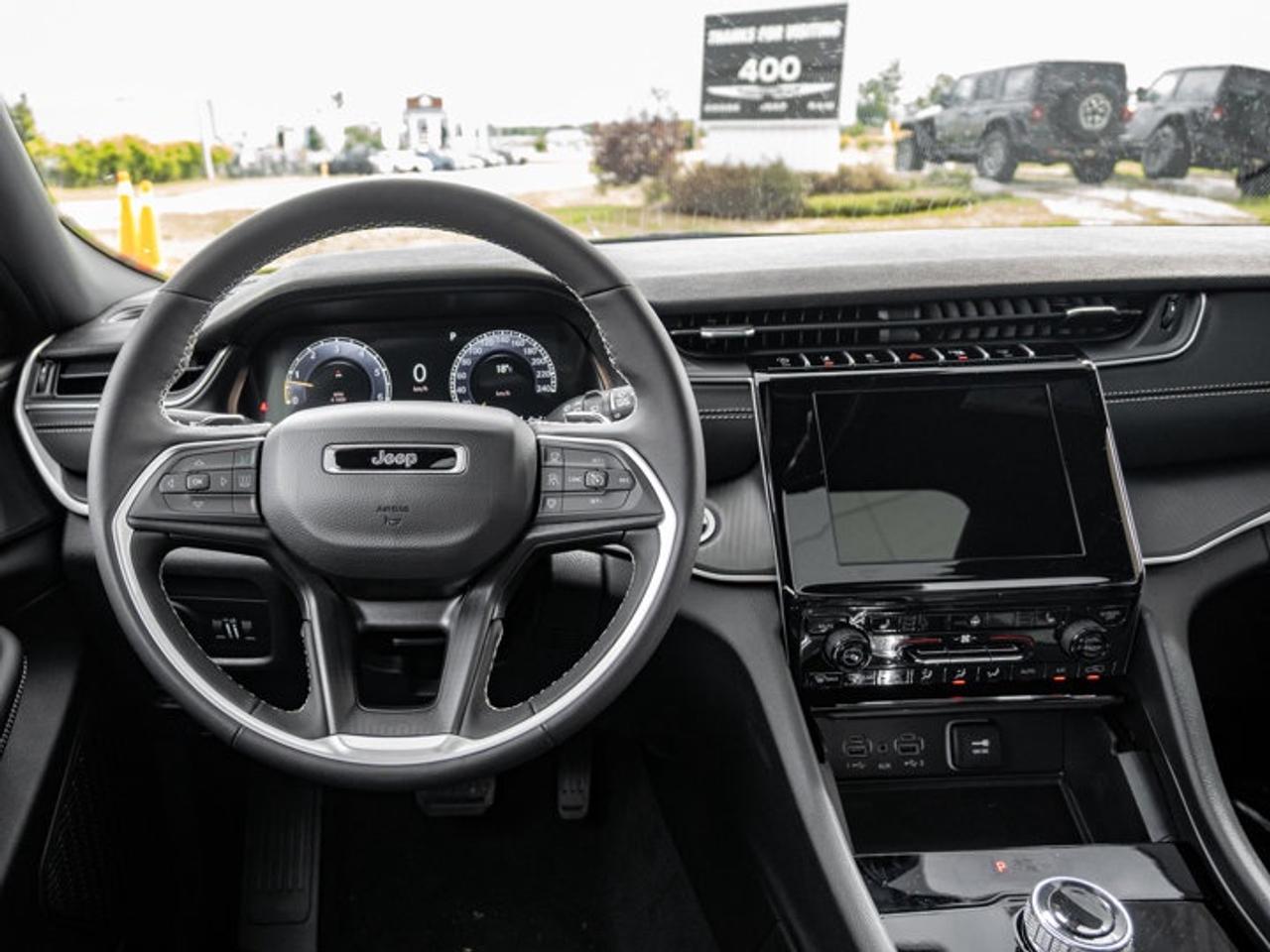 2025 Jeep Grand Cherokee Altitude Photo