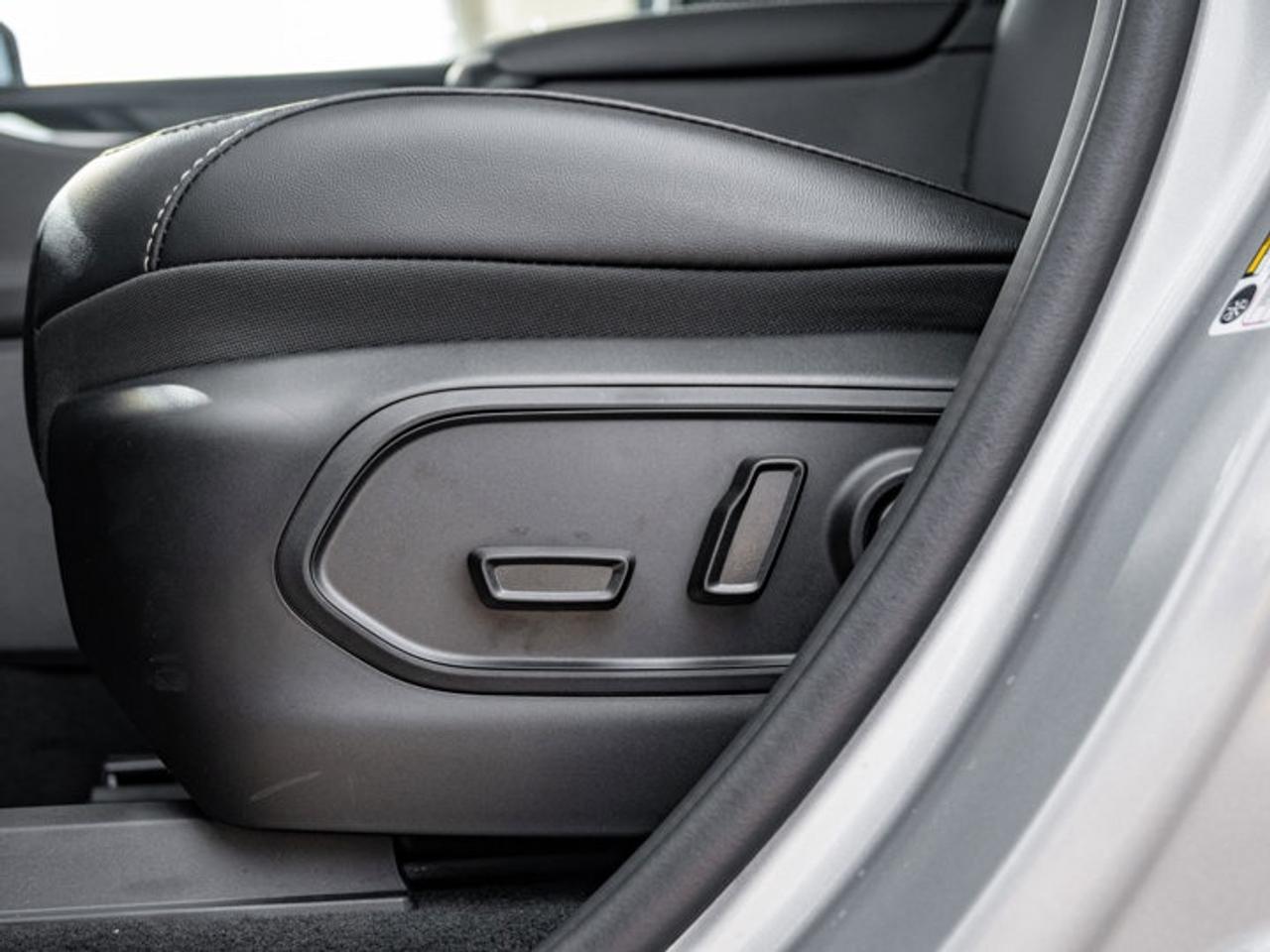 2025 Jeep Grand Cherokee Altitude Photo