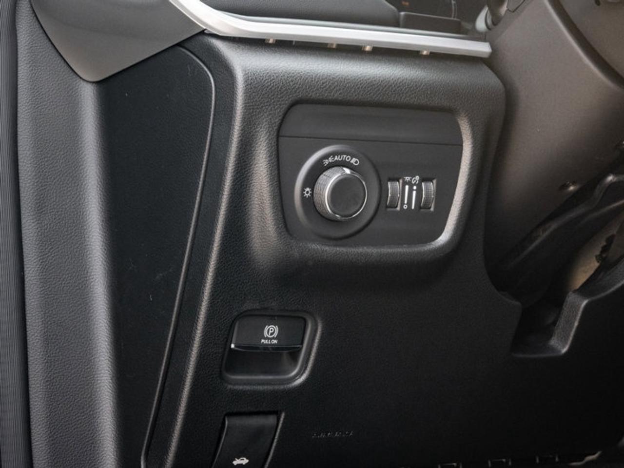 2025 Jeep Grand Cherokee Altitude Photo