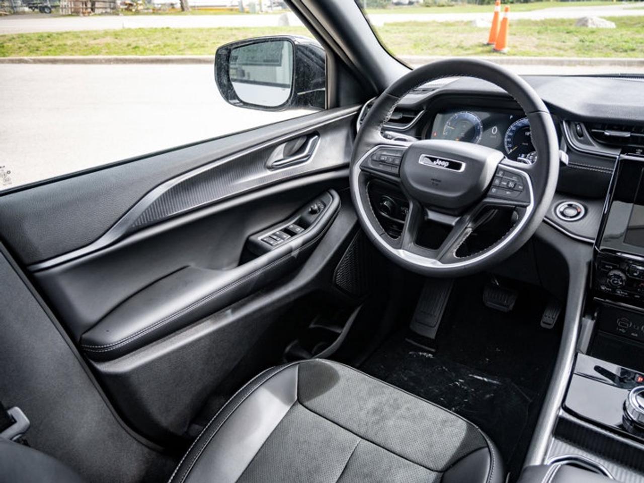 2025 Jeep Grand Cherokee Altitude Photo