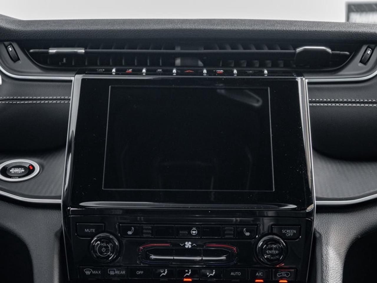 2025 Jeep Grand Cherokee Altitude Photo