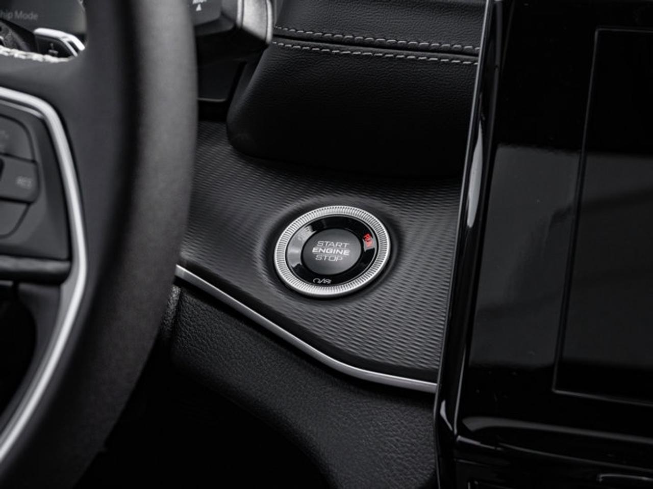 2025 Jeep Grand Cherokee Altitude Photo