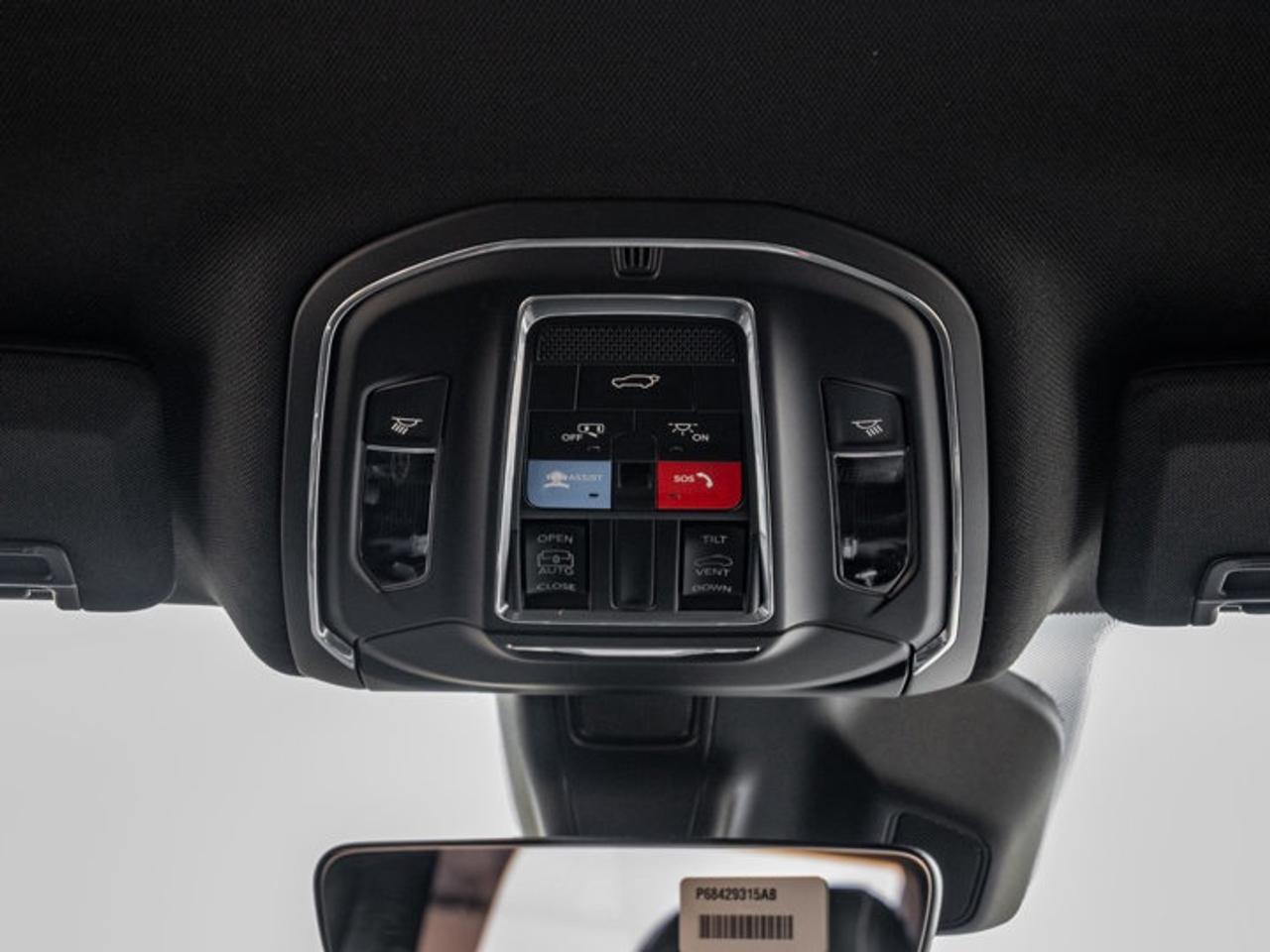 2025 Jeep Grand Cherokee Altitude Photo