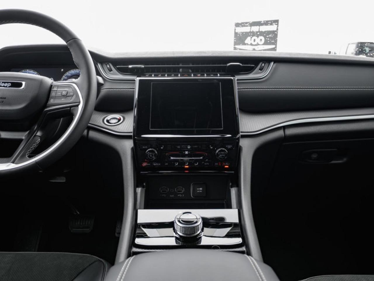 2025 Jeep Grand Cherokee Altitude Photo