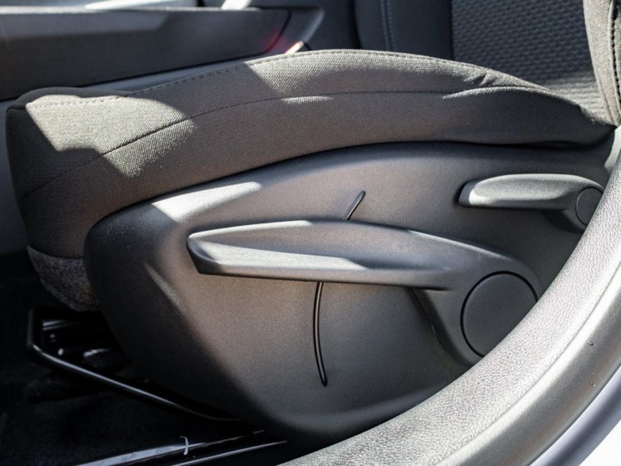 2025 Jeep Compass Sport Photo