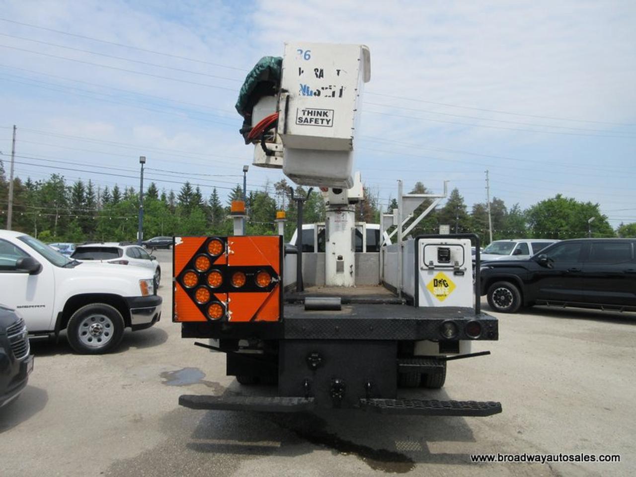 2017 RAM 5500 HD Chassis WORK READY SXT-EDITION 3 PASSENGER 6.7L - CUMMINS.. TWO-WHEEL DRIVE.. REGULAR-CAB.. VERSALIFT-BUCKET-BED.. TRAILER BRAKE.. LOCK-BOX-AREAS.. Photo