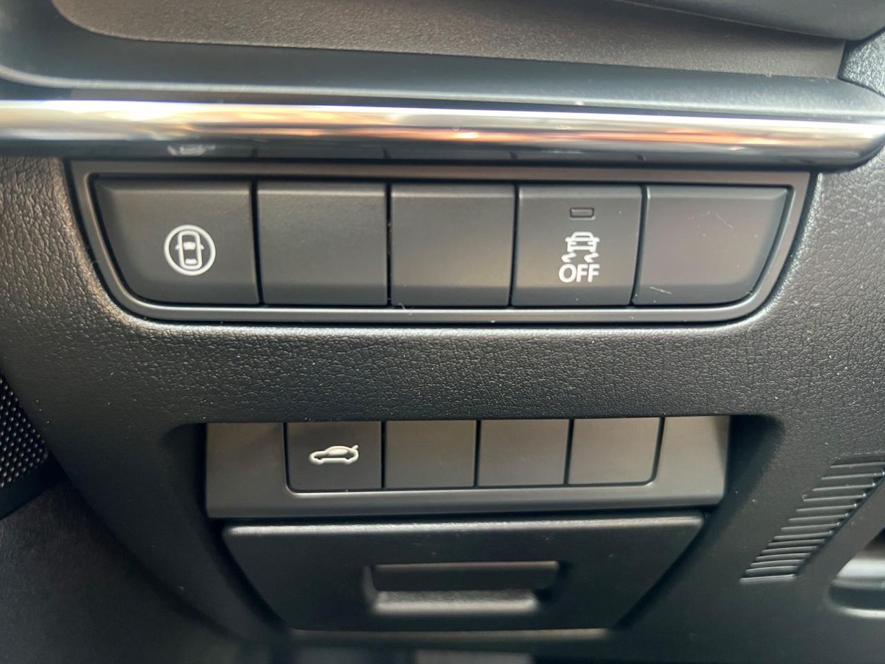 2019 Mazda MAZDA3 GS - Photo #23