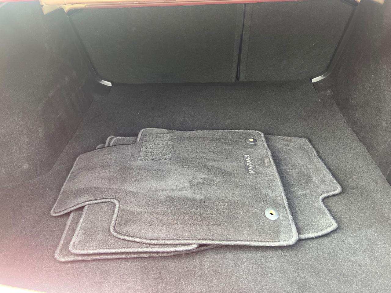 2019 Mazda MAZDA3 GS - Photo #8