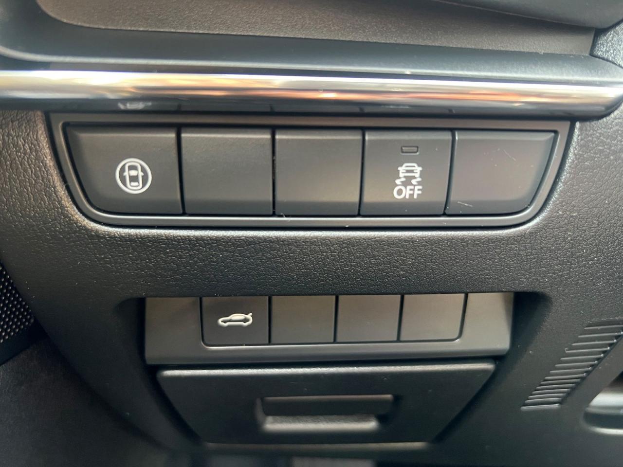 2019 Mazda MAZDA3 GS - Photo #23