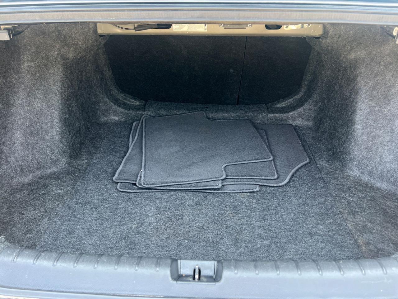 2019 Honda Insight CVT - Photo #10