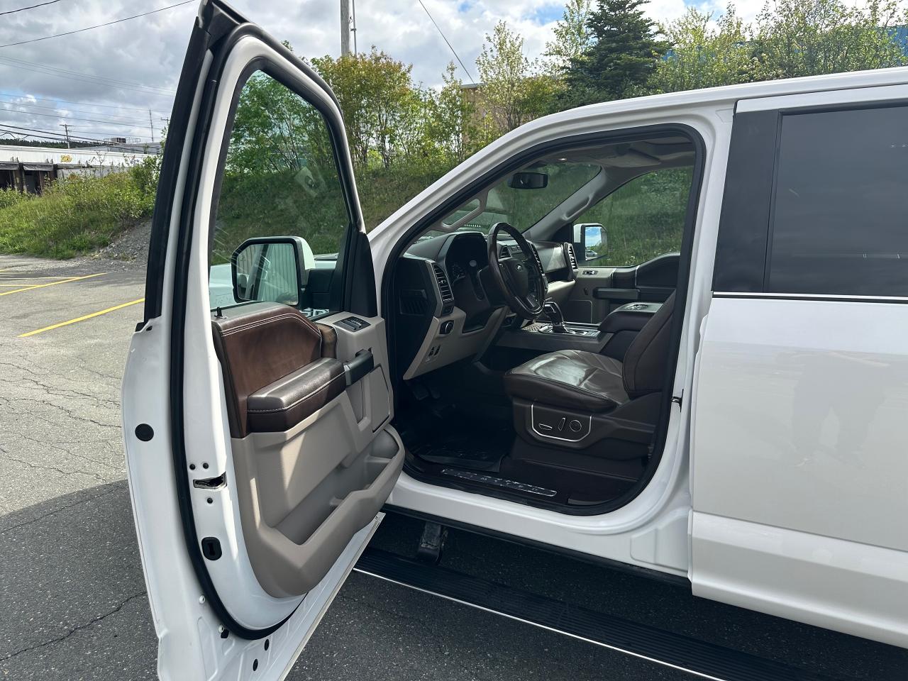 2019 Ford F-150 Limited 4WD SuperCrew 5.5' Box - Photo #9