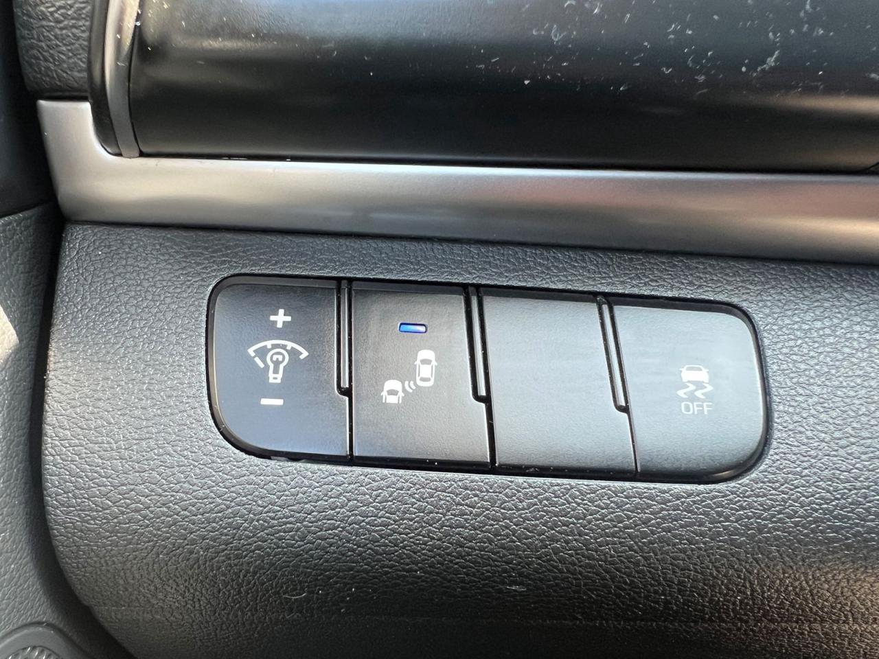 2020 Hyundai Elantra Preferred - Photo #23