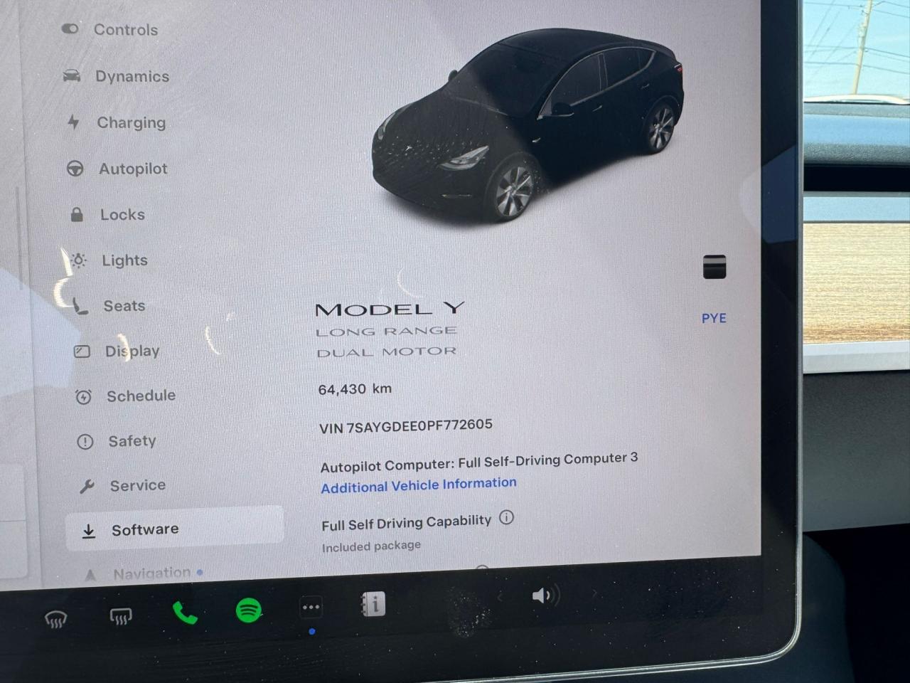 2023 Tesla Model Y LONG RANGE - Photo #18