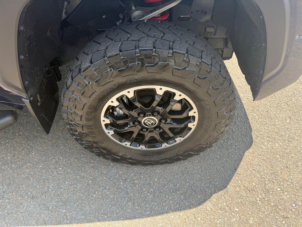 2024 Toyota Tundra Limited  Photo3