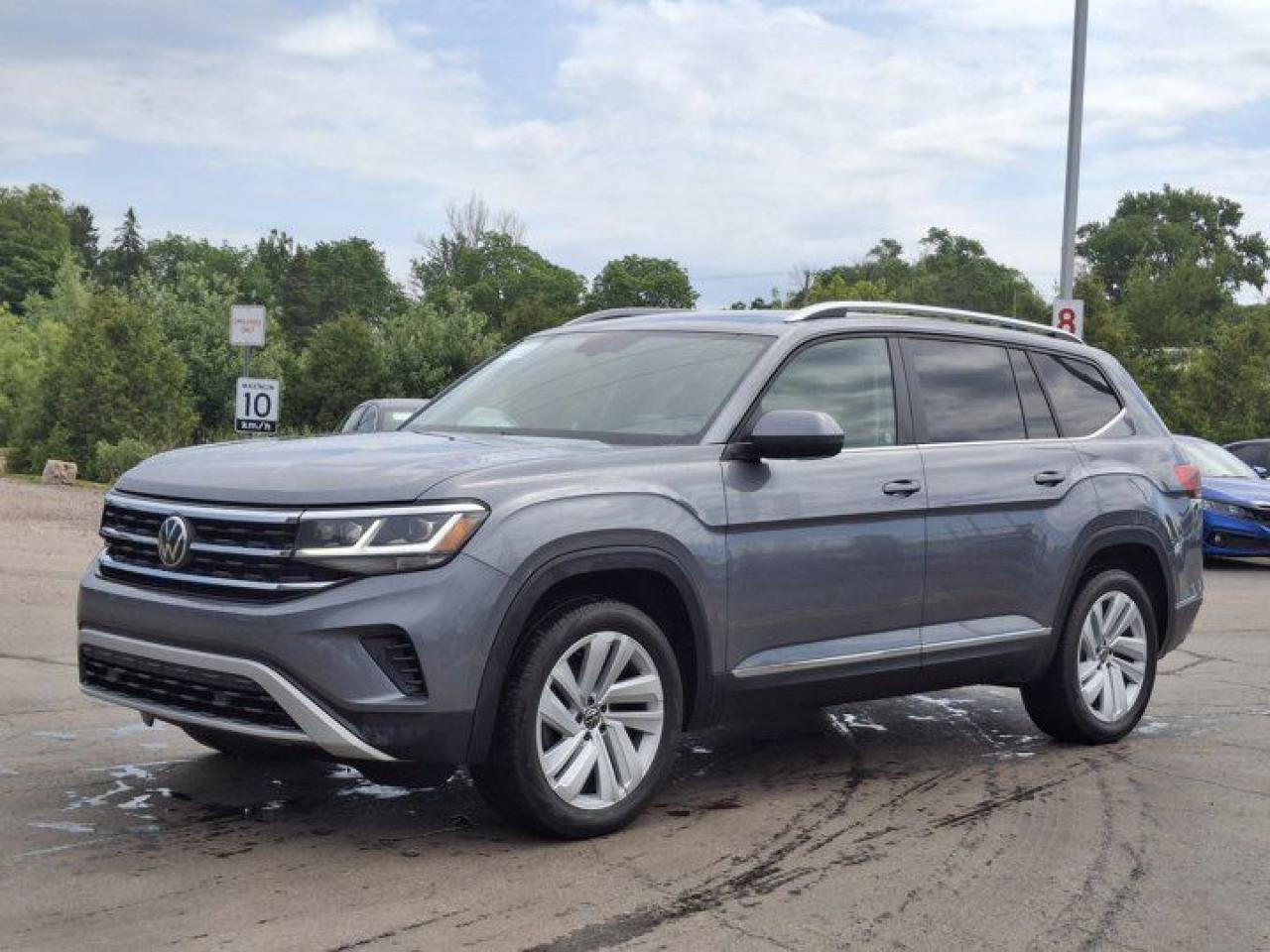 Used 2021 Volkswagen Atlas Highline4Motion | Leather | Pano Roof | Apple CarPlay & Android Auto | Remote Start | and More ! for sale in Guelph, ON