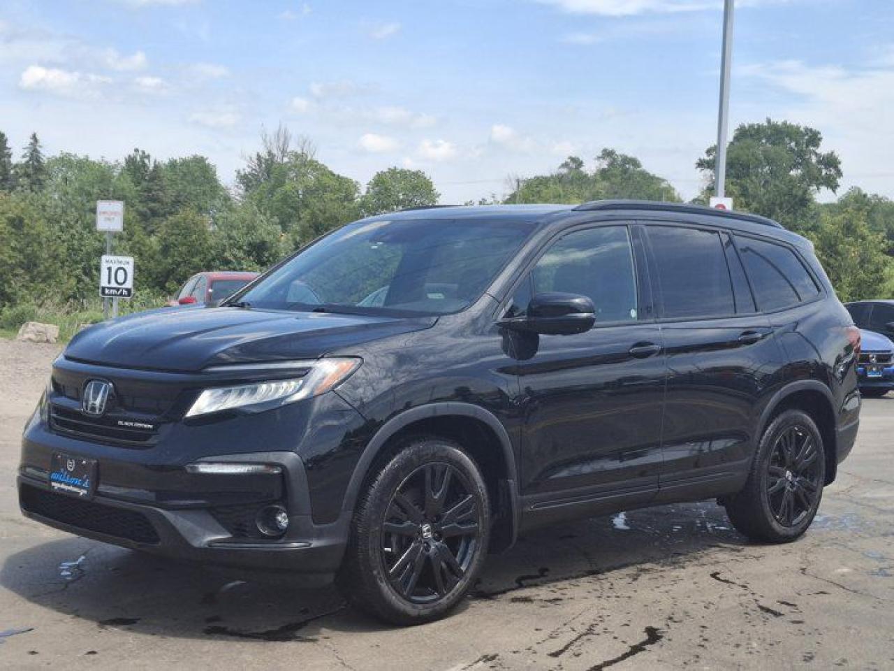 Used 2021 Honda Pilot Black Edition  AWD | Leather | Dual Sunroof | Navi | Captain Seats | DVD | Carplay & Much More ! for sale in Guelph, ON