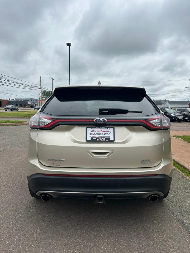 2018 Ford Edge SEL - Photo #5