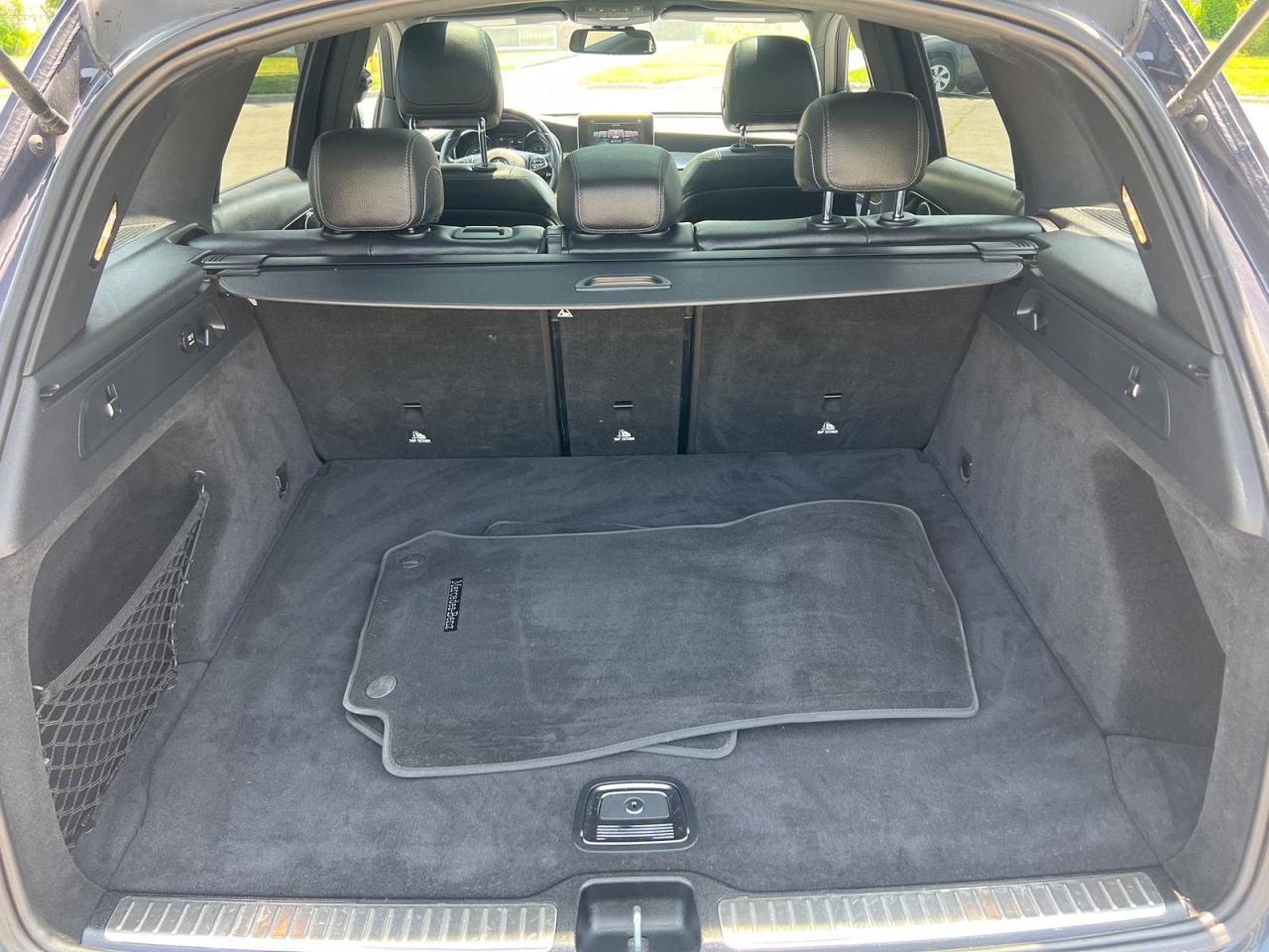 2019 Mercedes-Benz GLC-Class GLC300 4MATIC - Photo #9