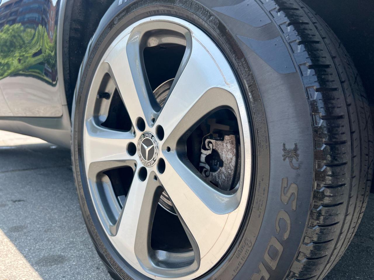 2019 Mercedes-Benz GLC-Class GLC300 4MATIC - Photo #13