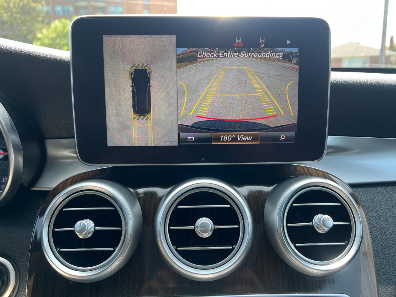 2019 Mercedes-Benz GLC-Class GLC300 4MATIC - Photo #18