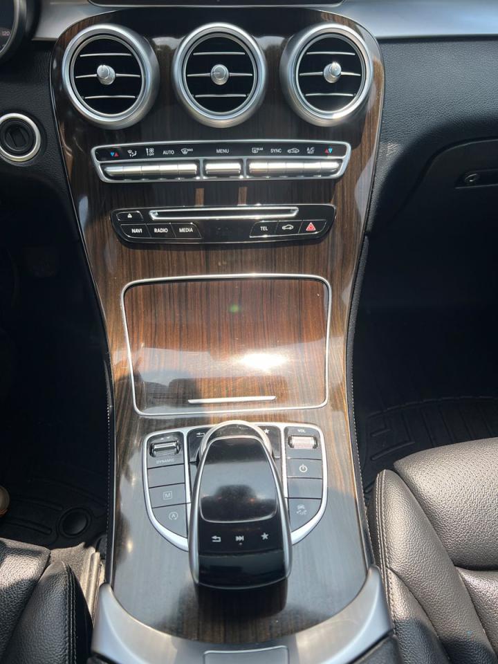 2019 Mercedes-Benz GLC-Class GLC300 4MATIC - Photo #20
