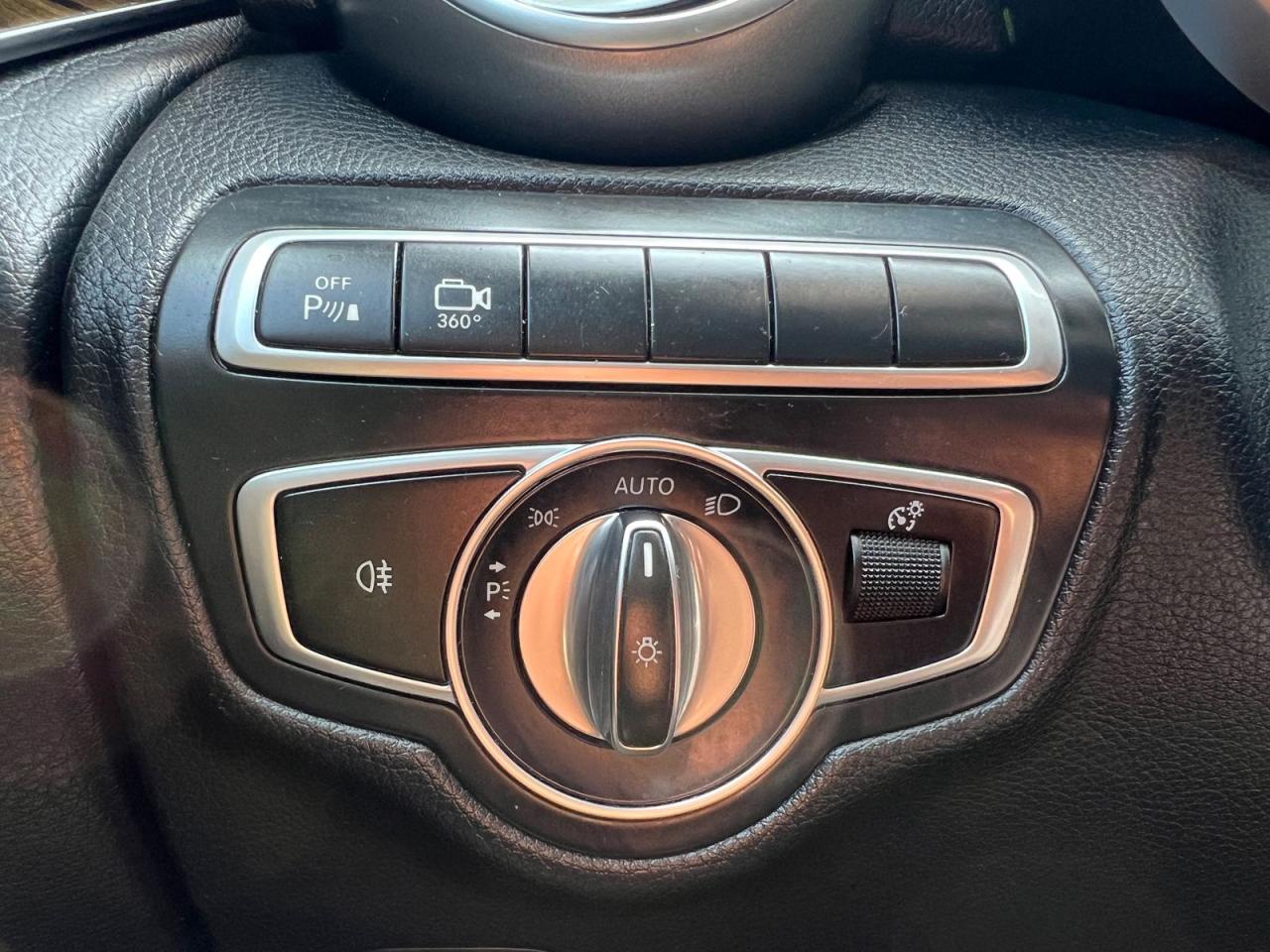2019 Mercedes-Benz GLC-Class GLC300 4MATIC - Photo #23